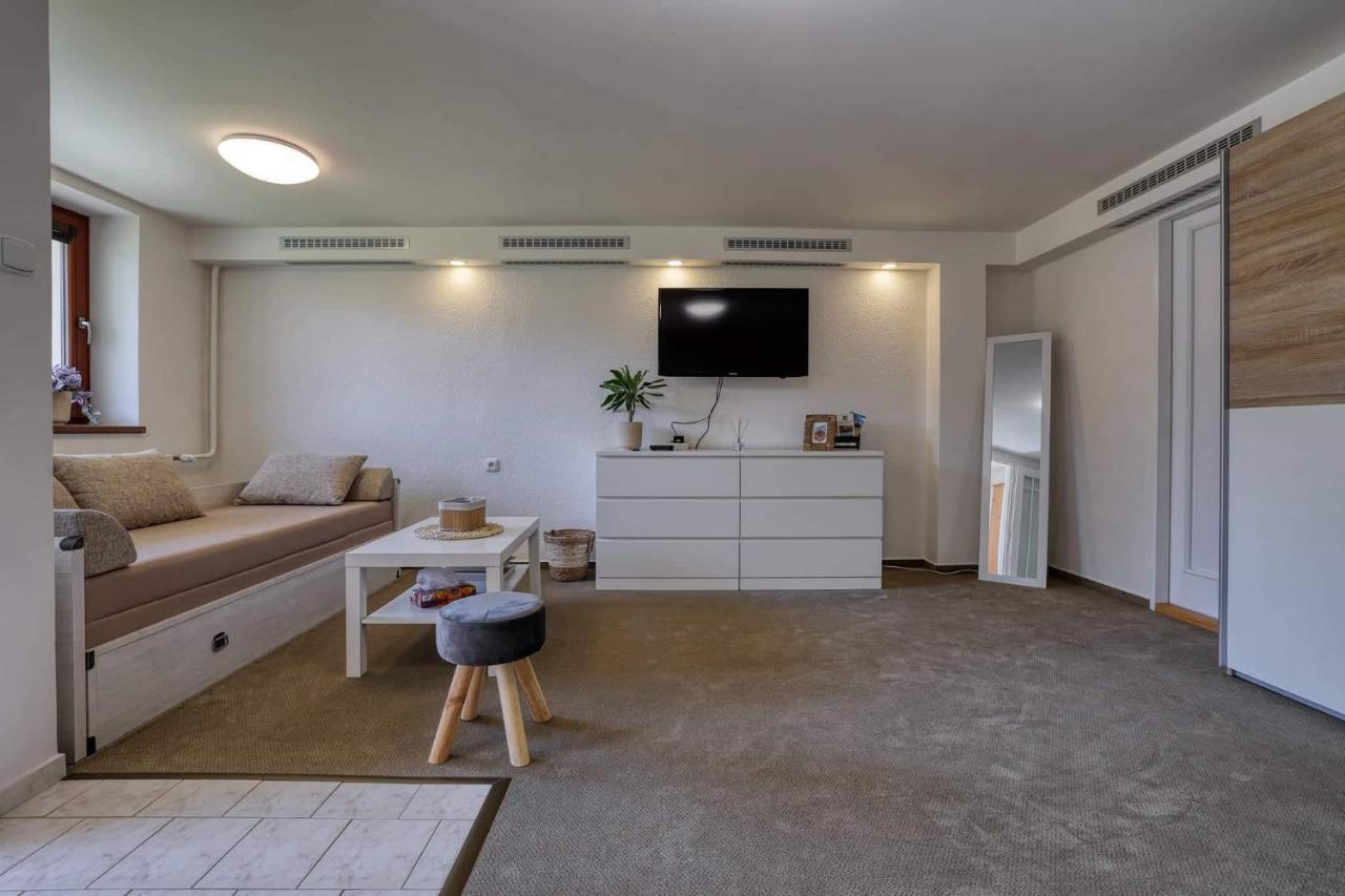 Apartman U Peciho Bela pod Pradedem Exterior photo